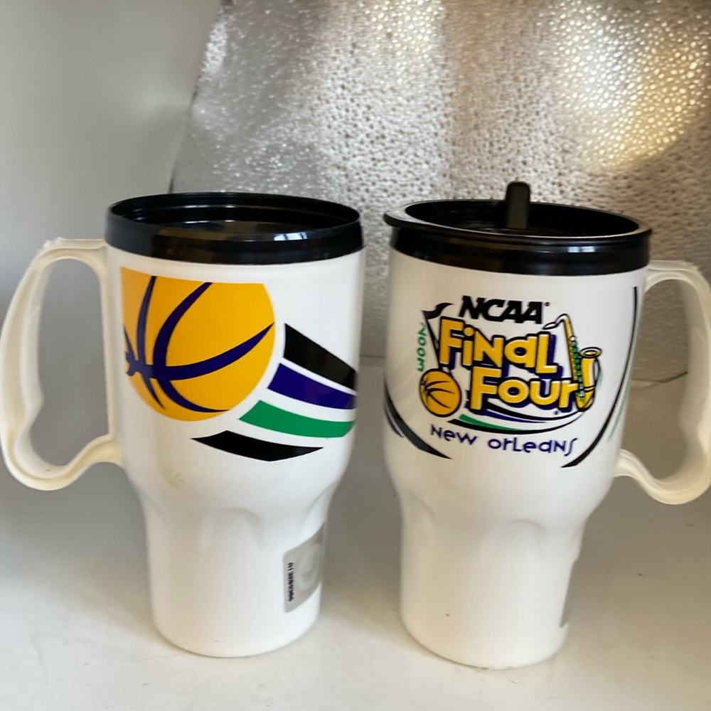 NCAA Final Four New Orleans 2003 pair of white plastic mugs 1 lid missing